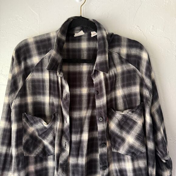 Levi’s San Francisco Black Gray Plaid Flannel Shirt L | Soft Grunge Button-Up - Picture 2 of 8